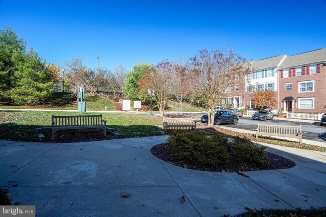 Building Photo - 23515 Forest Haven Way