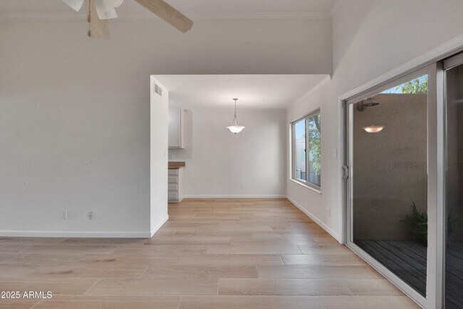 Foto del edificio - 3500 Hayden Rd