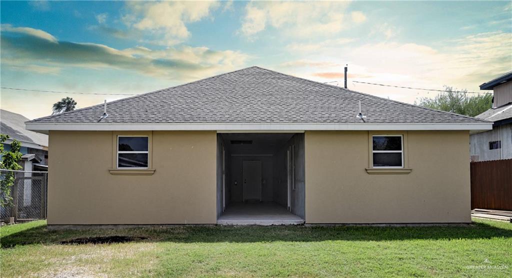 Primary Photo - 1320 Santa Elena Ave