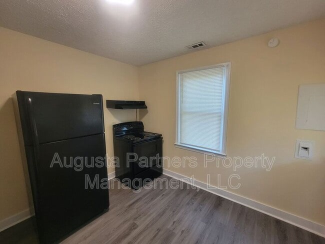 Building Photo - 1223 Radiance Dr