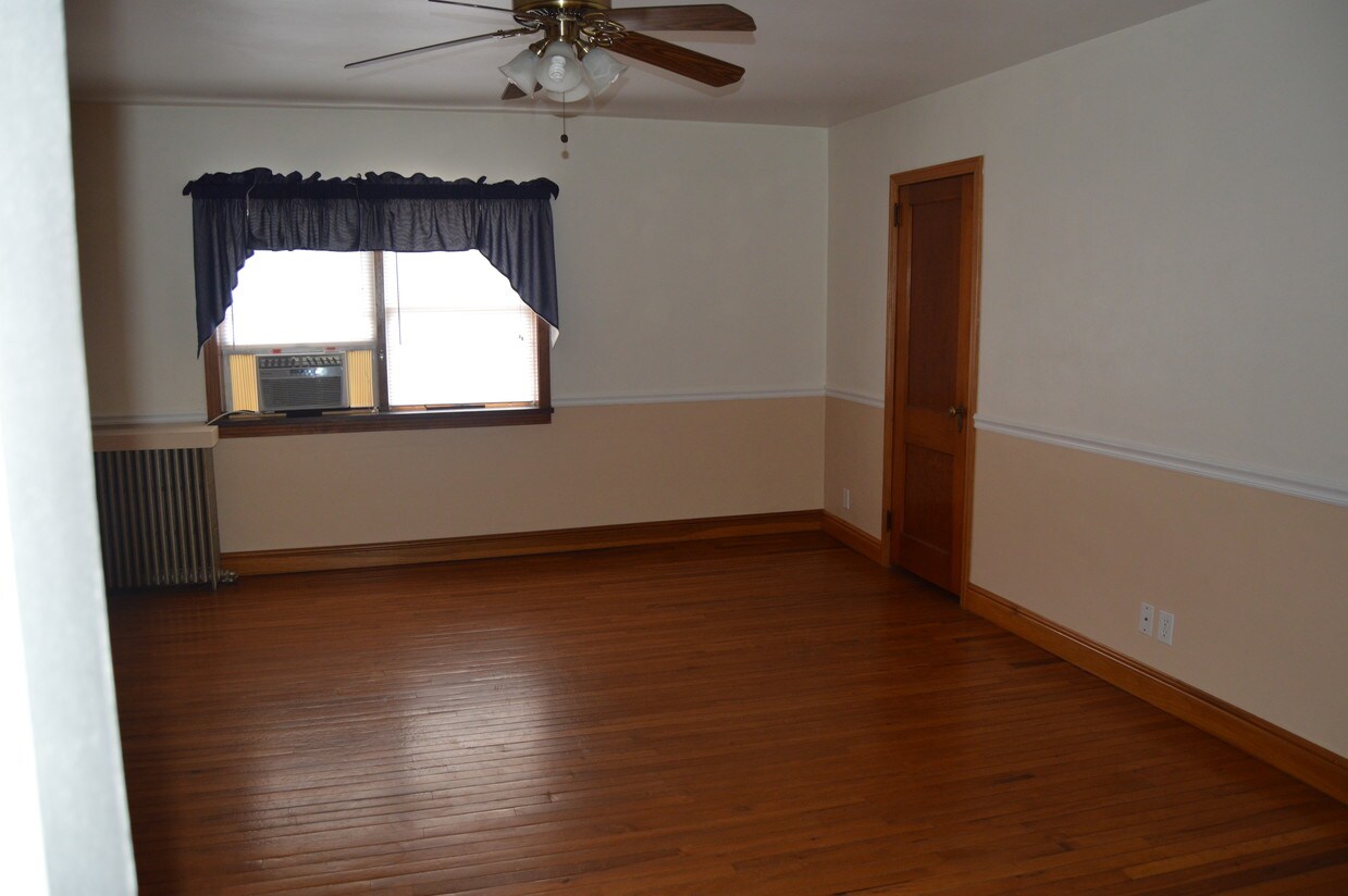 Sala de estar - 216 Chestnut St