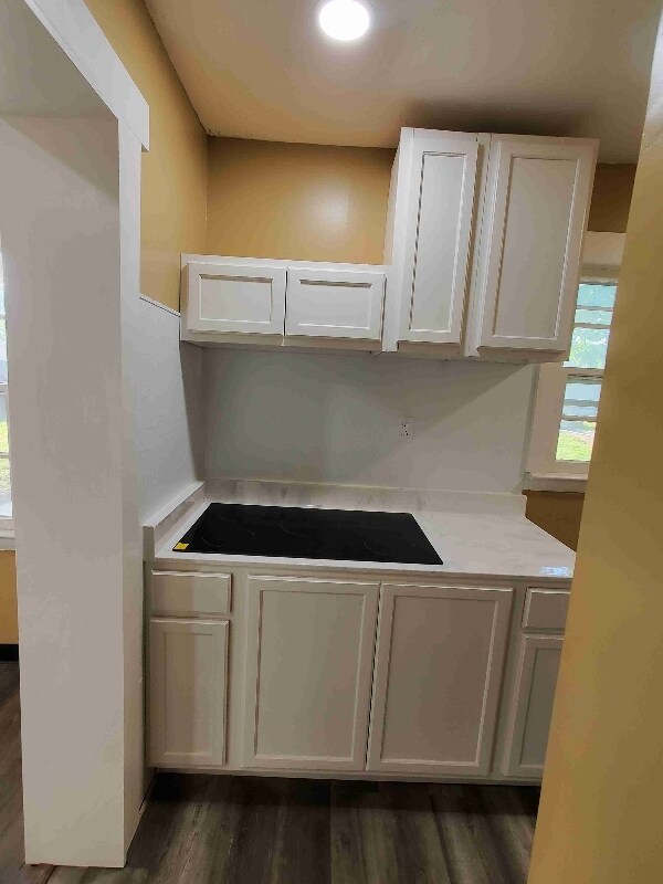 754 W Arbor Dr NW Unit 3, Huntsville, AL 35811 Room for Rent in