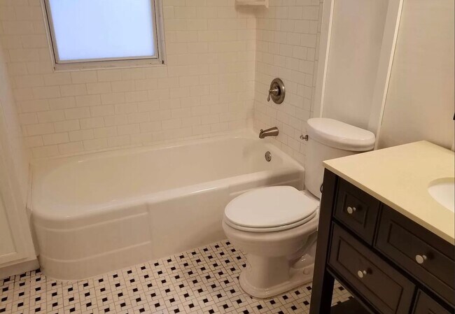 Foto del edificio - Coming Soon! 2 bed 1 bath Near Downtown OKC