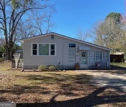 Primary Photo - 411 N Cromley Rd