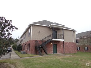 Building Photo - 31855 LA-16