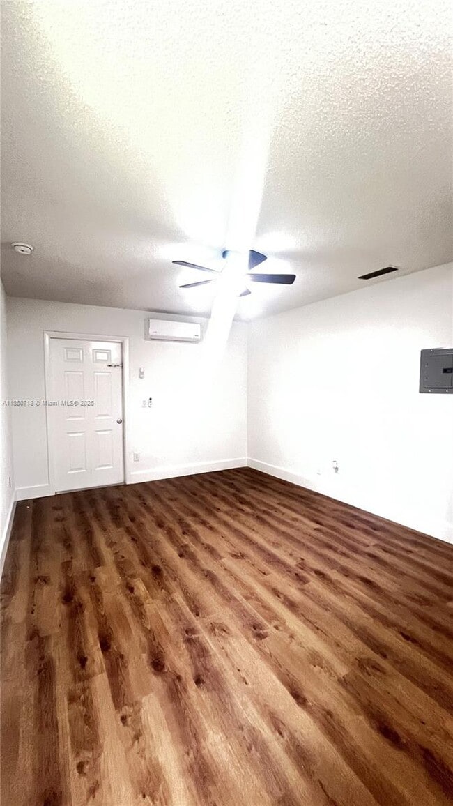 Foto del edificio - 2931 NW 22nd Ct