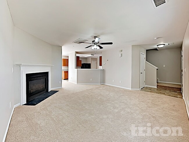 Building Photo - 8927 McAdam Way