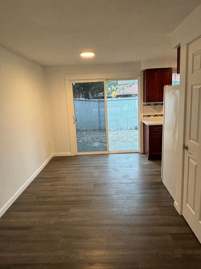 Foto del edificio - 22920 NE Halsey St