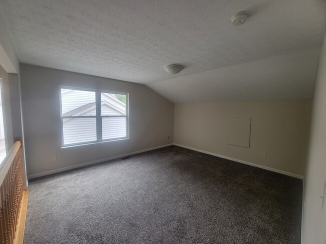 Foto del edificio - 6444 Hilltop Trail Dr