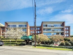 Building Photo - 530 W Olympic Pl