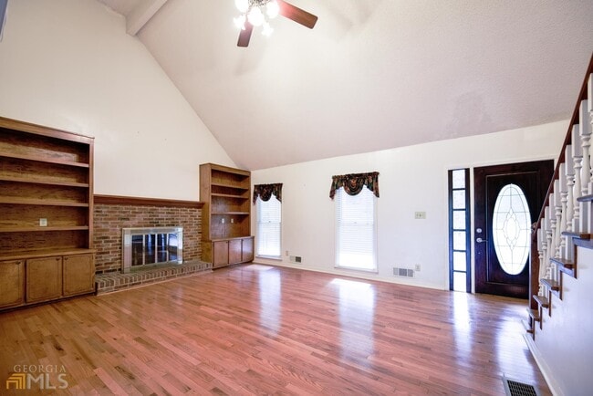 Building Photo - 1812 Lake Lucerne Dr SW