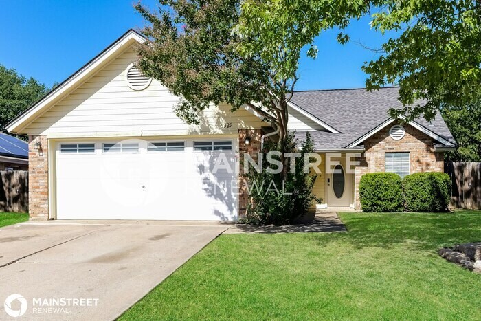 Primary Photo - 6329 North Park Dr, Watauga, TX 76148