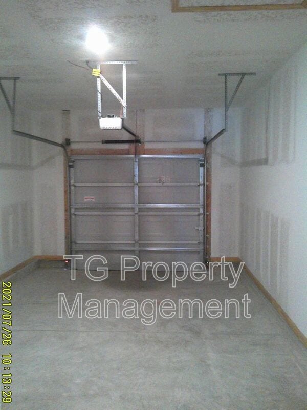 Building Photo - 9617 Baylin Ct