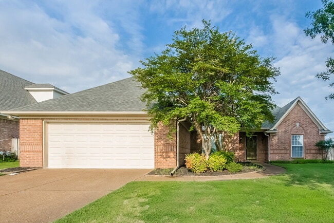 Building Photo - 5041 Thornebrook Cove