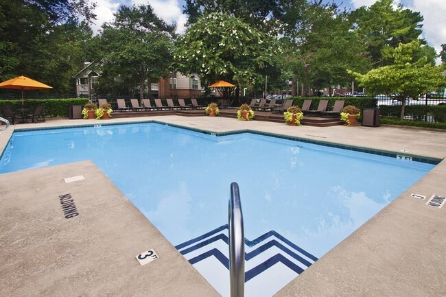 Building Photo - Bridges at Chapel Hill