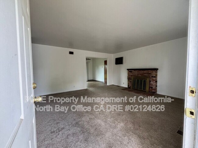 Foto del edificio - 305 Oak Manor Dr