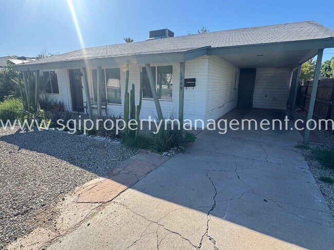 Foto del edificio - 1349 E Osborn Rd