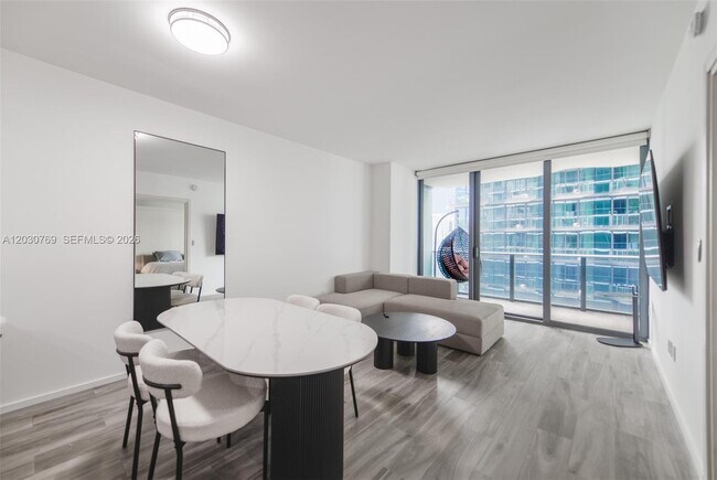 Foto del edificio - 801 S Miami Ave