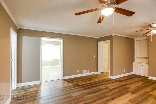 Building Photo - 4315 Friar Tuck Ln