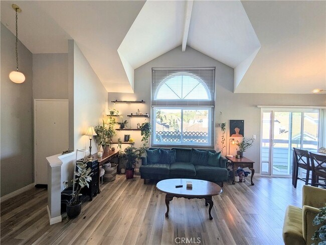 Foto del edificio - 26857 Claudette St