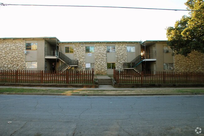 Town Lake North Apartments - Beaux House