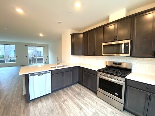 Building Photo - 1240 Catalina Ct