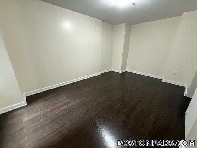 Building Photo - 40 Boylston St
