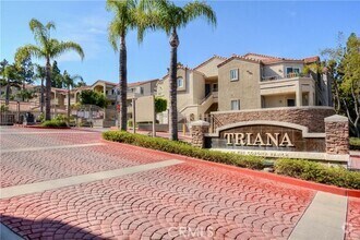 Building Photo - 1015 La Terraza Cir