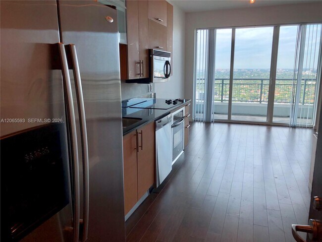 Foto del edificio - 60 SW 13th St
