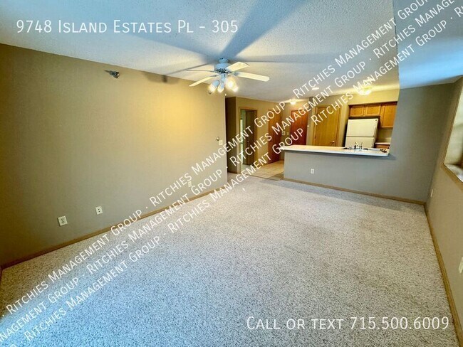Foto del edificio - 9748 Island Estates Pl