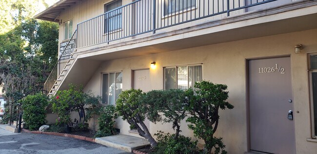 Building Photo - 11028 Strathmore Dr