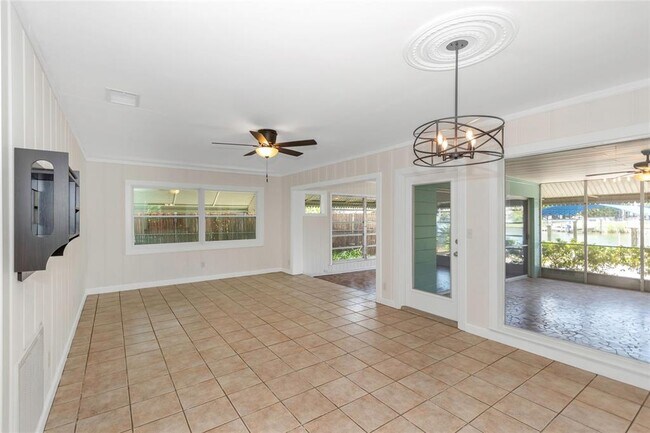 Foto del edificio - 610 Bosphorous Ave