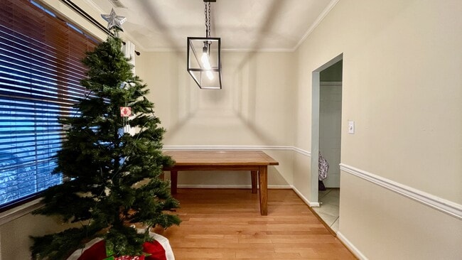 Building Photo - 2248 Ships Crossing