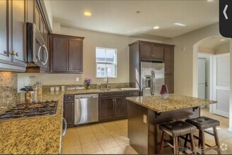 Building Photo - 1625 Filaree Dr