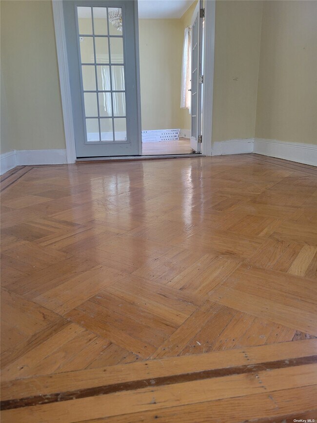 Foto del edificio - 101-12-101112 112th St