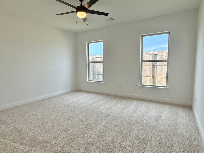 Foto del edificio - Home For Lease