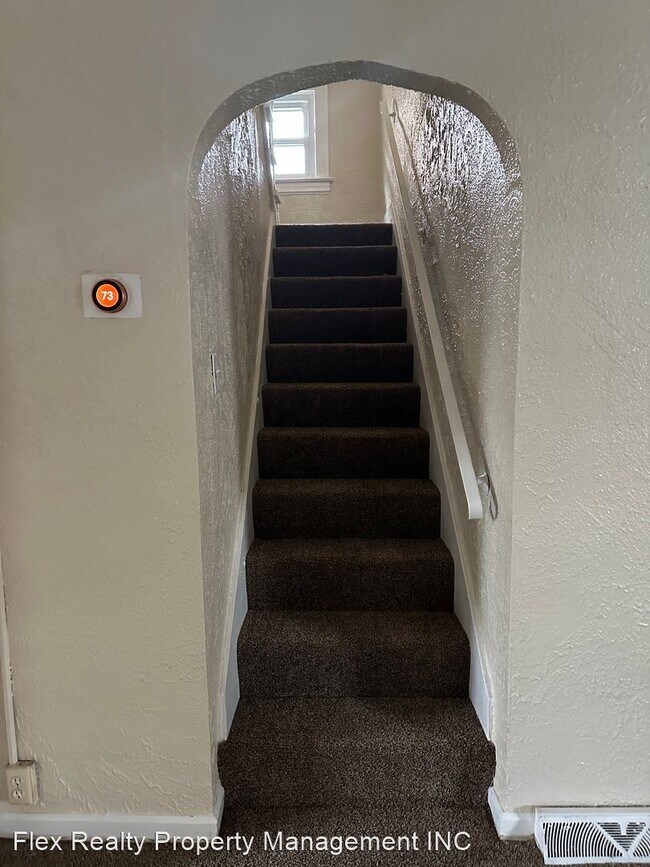 Foto del edificio - 3 br, 1 bath House - 527 WHITE ST