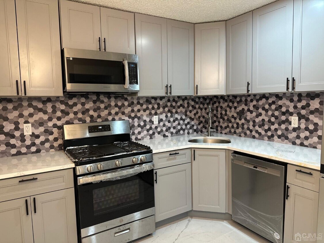 Foto principal - 357 Lancaster Ct