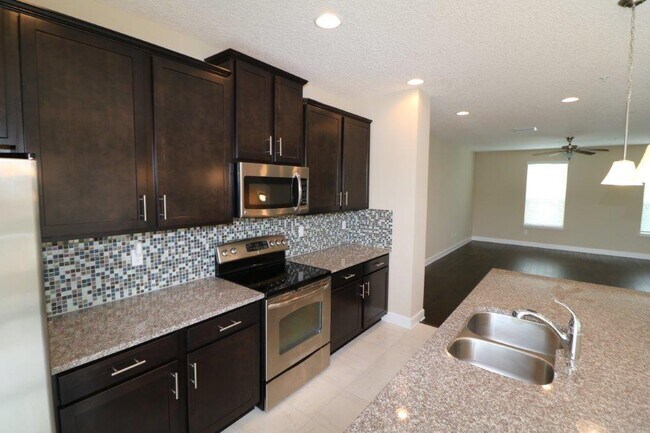 Foto del edificio - 4344 Ellipse Dr