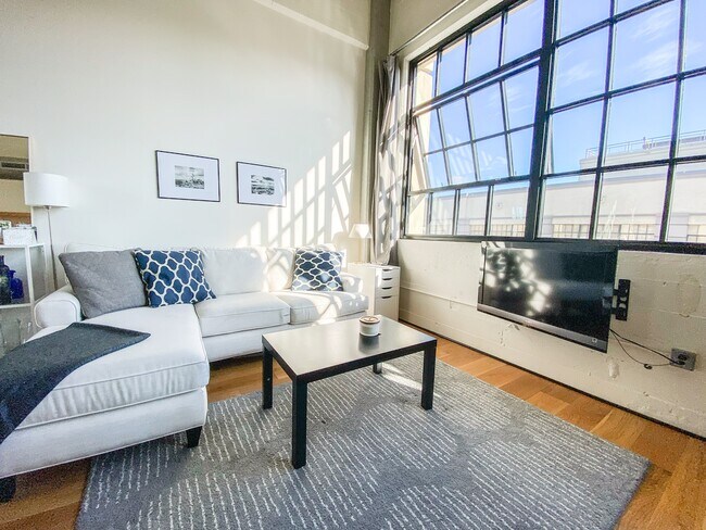 Foto del edificio - 1400 NW Irving St