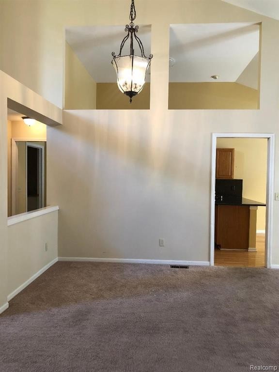 Building Photo - 46449 Killarney Ct