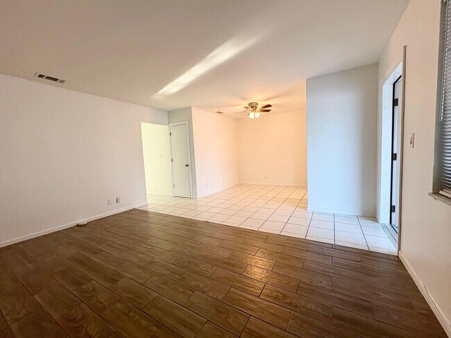 Foto del edificio - 305 SE 9th Ave