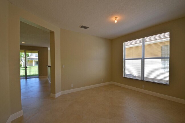 Building Photo - 379 Belle Grove Ln