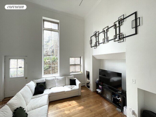 Foto del edificio - 3401 Riverdale Ave