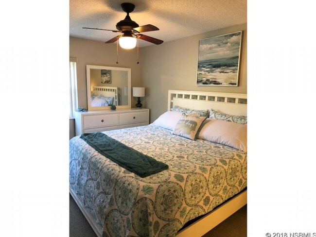 Foto del edificio - 4315 Sea Mist Dr