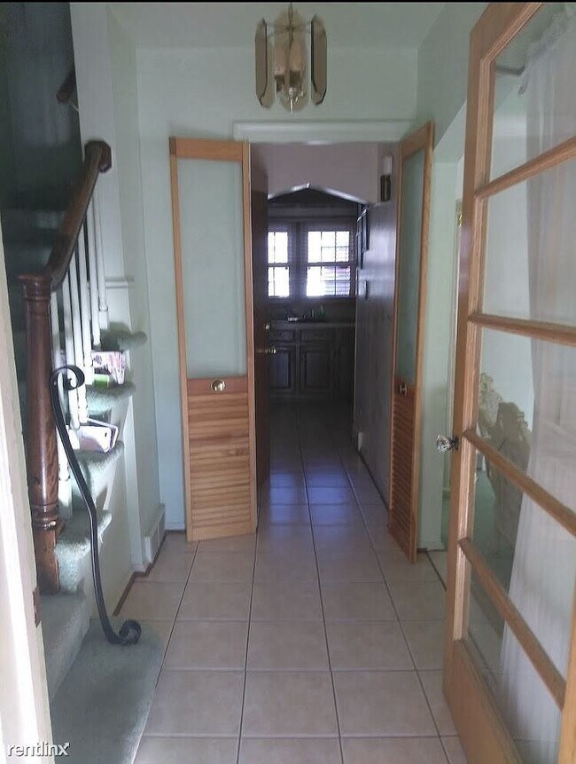 Foto del edificio - 4 br, 1.5 bath House - 19330 Littlefield St