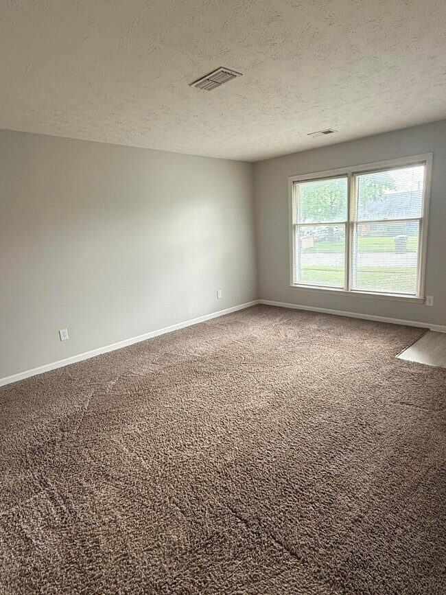 Foto del edificio - 106 Potomac Ct