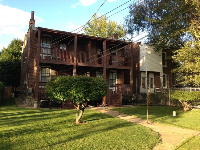 Building Photo - 4424 Oakland Ave