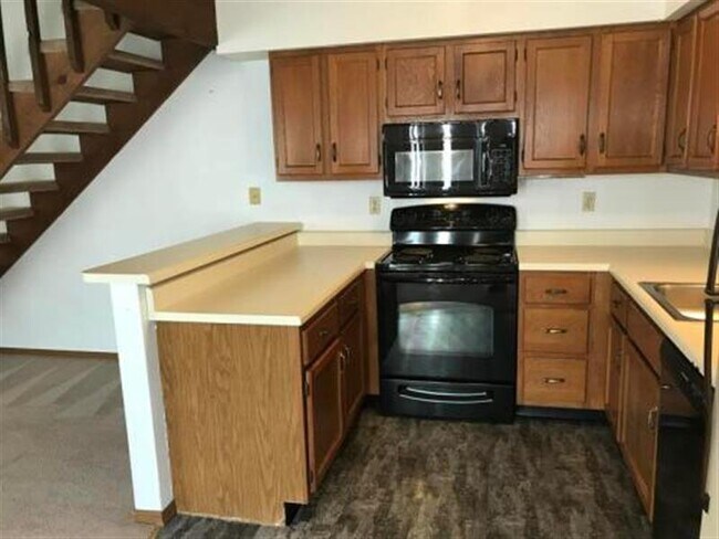 Building Photo - CALM HOME