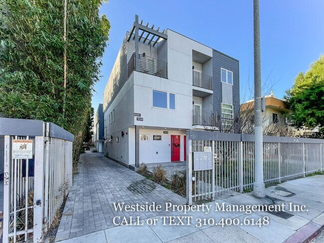 Building Photo - 6546 1/2 La Mirada Ave.-